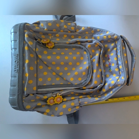 J World New York Lollipop Kids Rolling Backpack - Picture 14 of 17